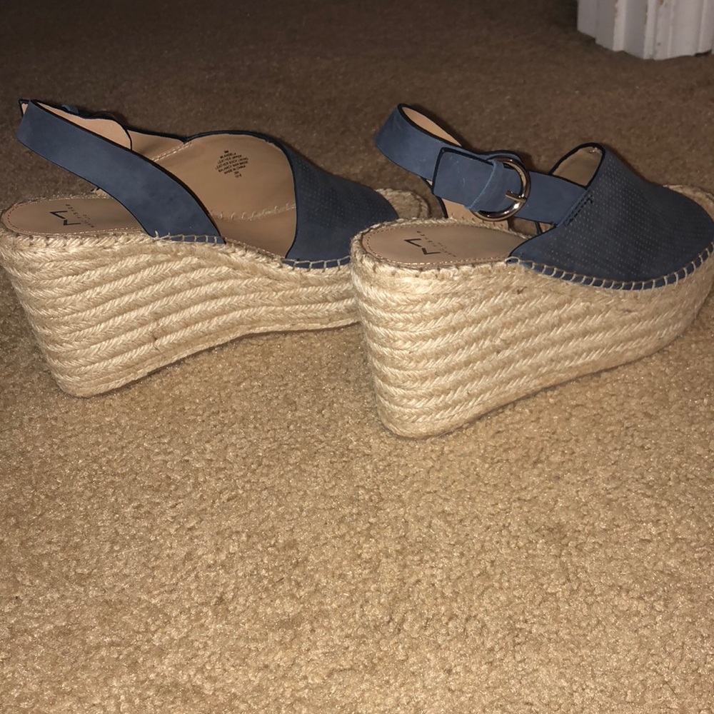 Wedges - Picture 4 of 10